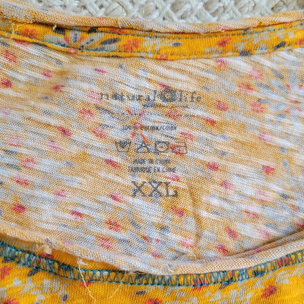Women’s Yellow Floral Short Sleeve Top - Picture 4 of 7